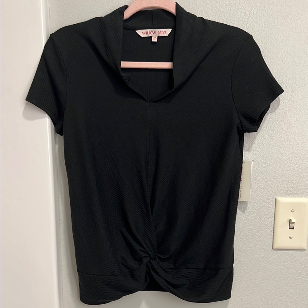 Willow Drive Black Women's Twisted Bottom Top-NWT